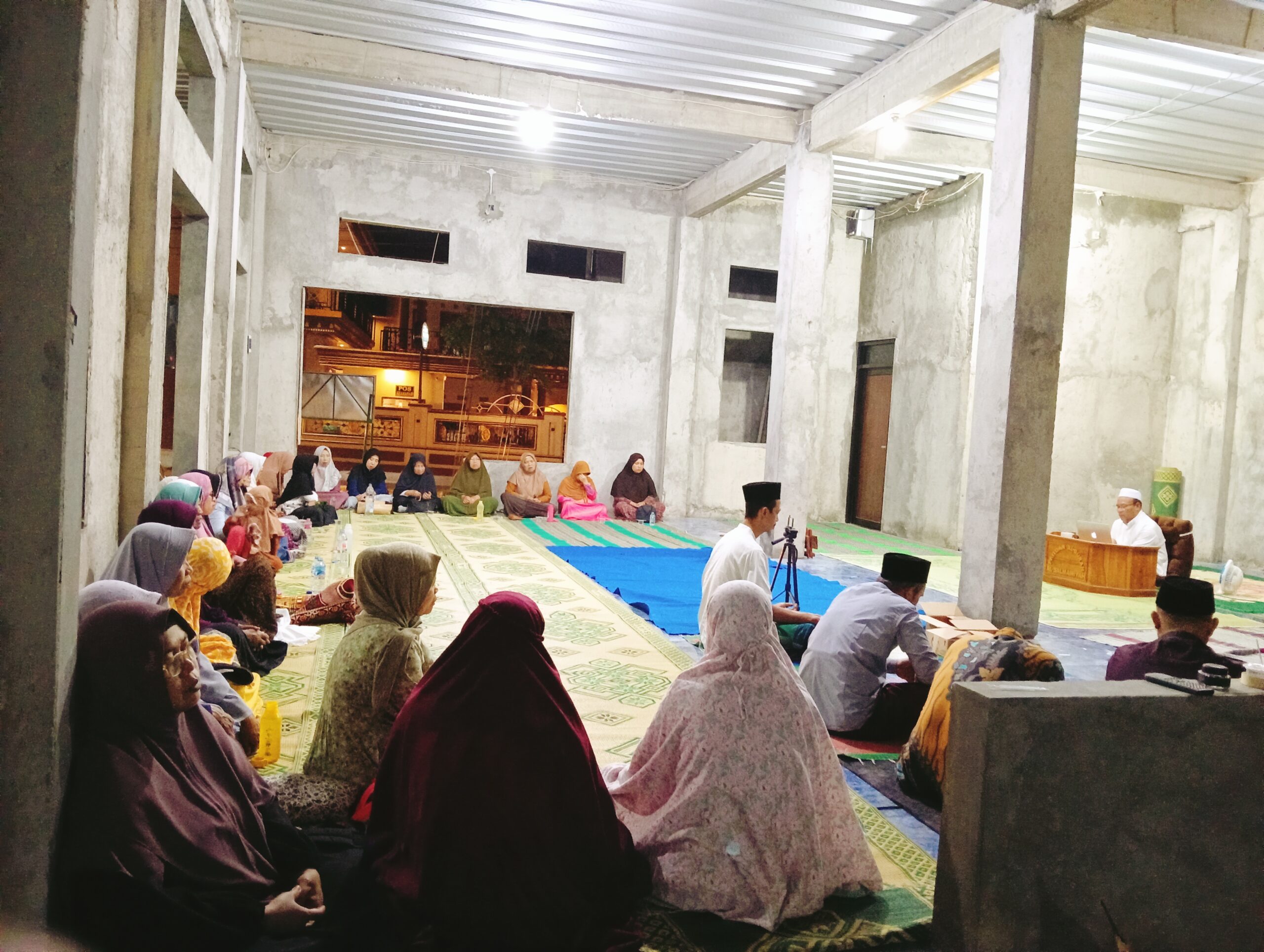 Menggapai Keberkahan Lewat Mujahadah & Kajian Fikih di Pondok Itqanul Alquran Al Salmaniyah